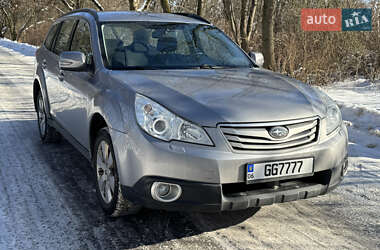 Subaru Outback  2010