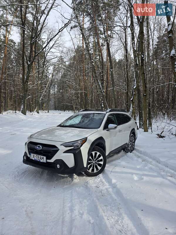 Позашляховик / Кросовер Subaru Outback