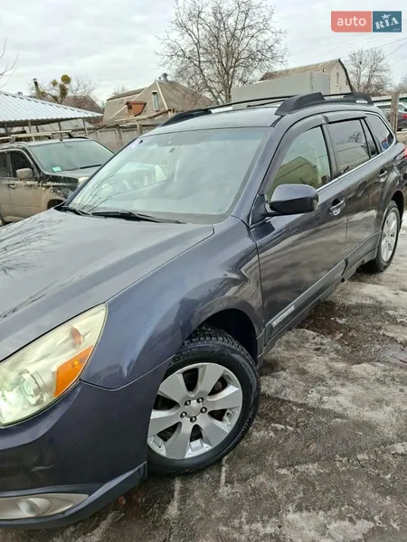 Subaru Outback 2011