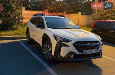 Subaru Outback  2022