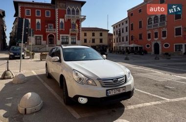 Subaru Outback 2010
