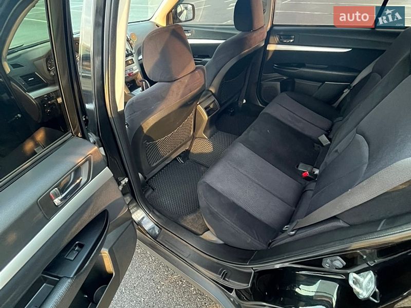 Універсал Subaru Outback 2012 в Києві