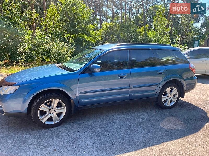 Универсал Subaru Outback 2007 в Киеве