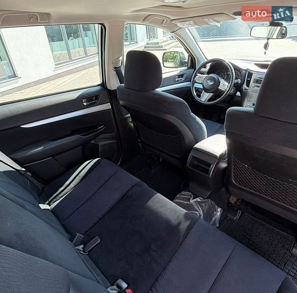 Универсал Subaru Outback 2010 в Самборе