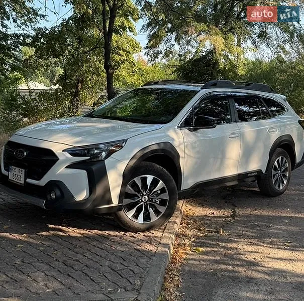 Subaru Outback 2025