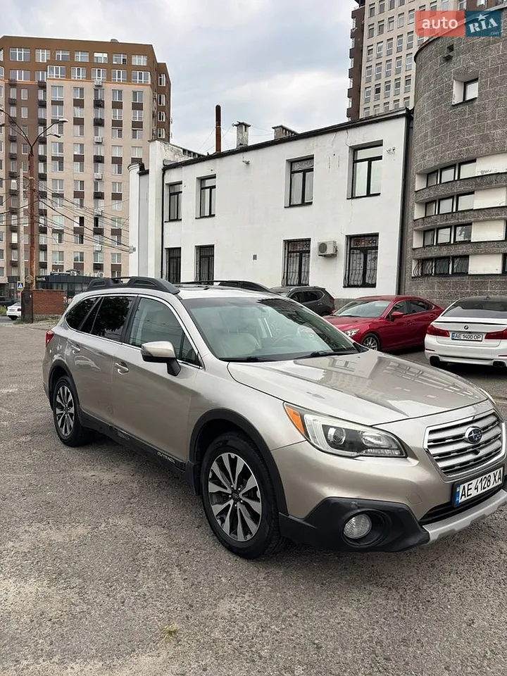 2015 Subaru Outback - мініатюра 2