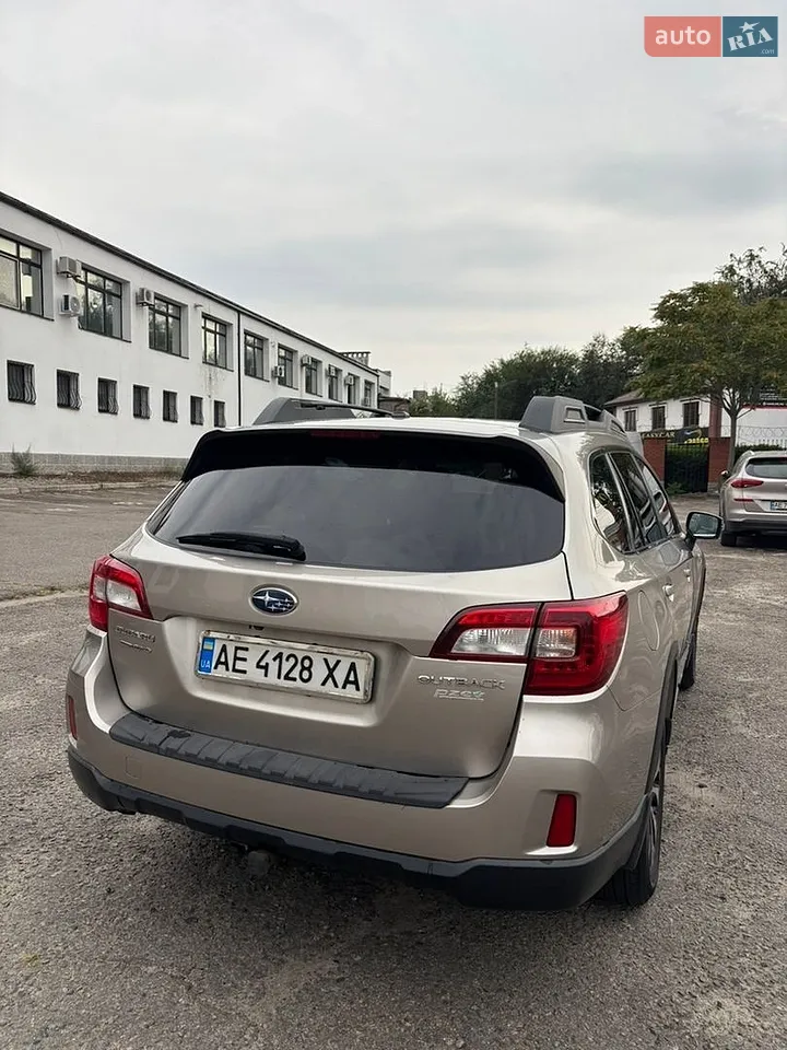 2015 Subaru Outback - мініатюра 3