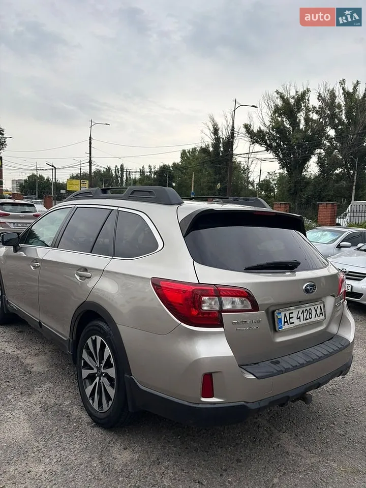 2015 Subaru Outback - мініатюра 4