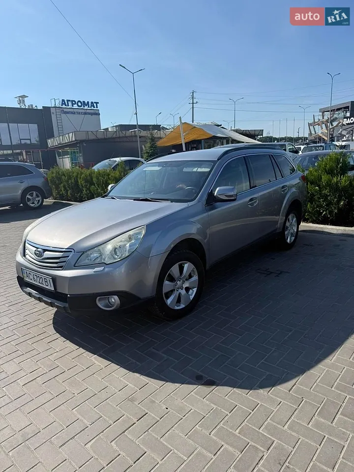 2010 Subaru Outback - мініатюра 3