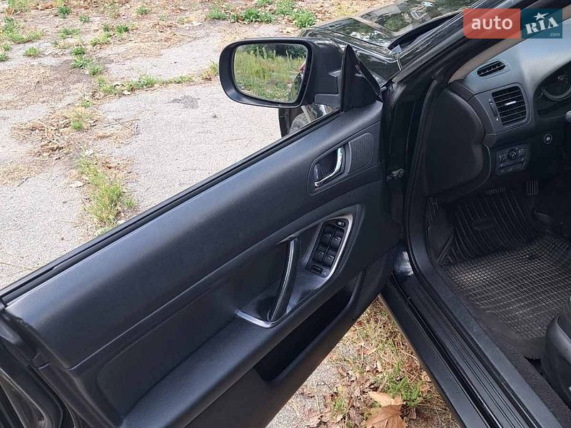 Універсал Subaru Outback 2004 в Херсоні