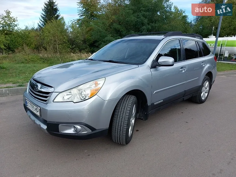 Subaru Outback 2011