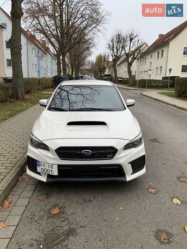 Седан Subaru WRX STI