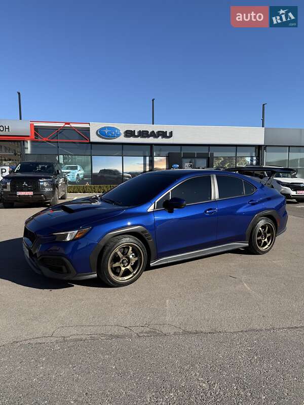 Седан Subaru WRX