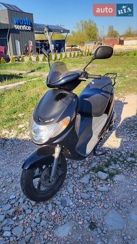 Скутер Suzuki Address 110