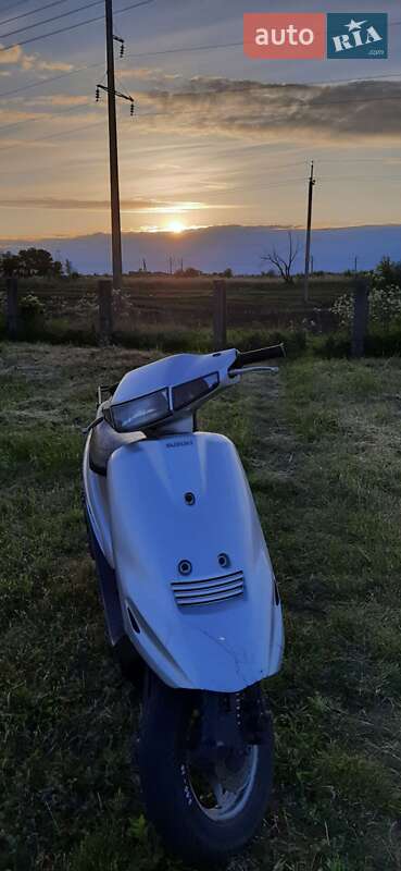Мопеди Suzuki Address V100