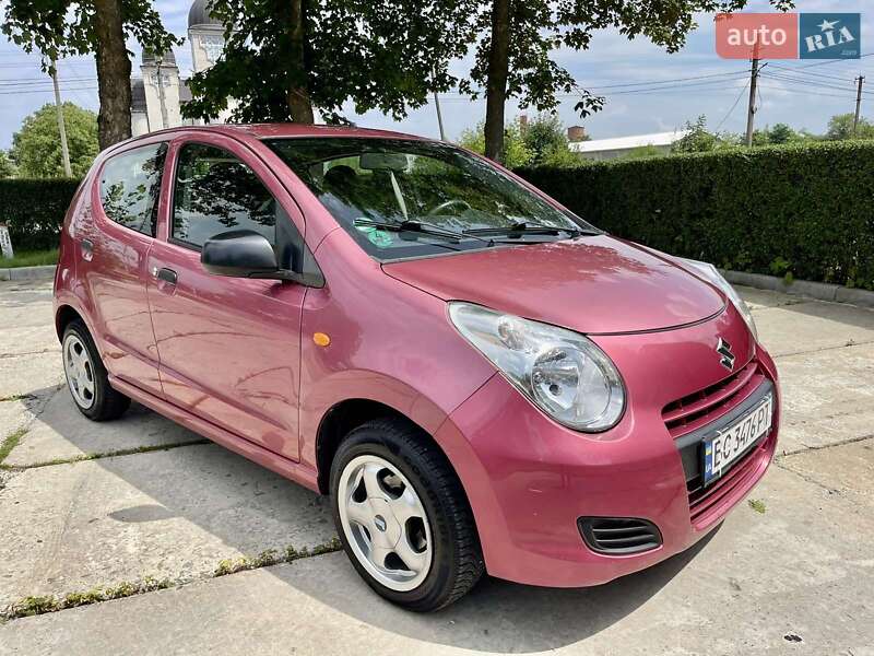 Седан Suzuki Alto