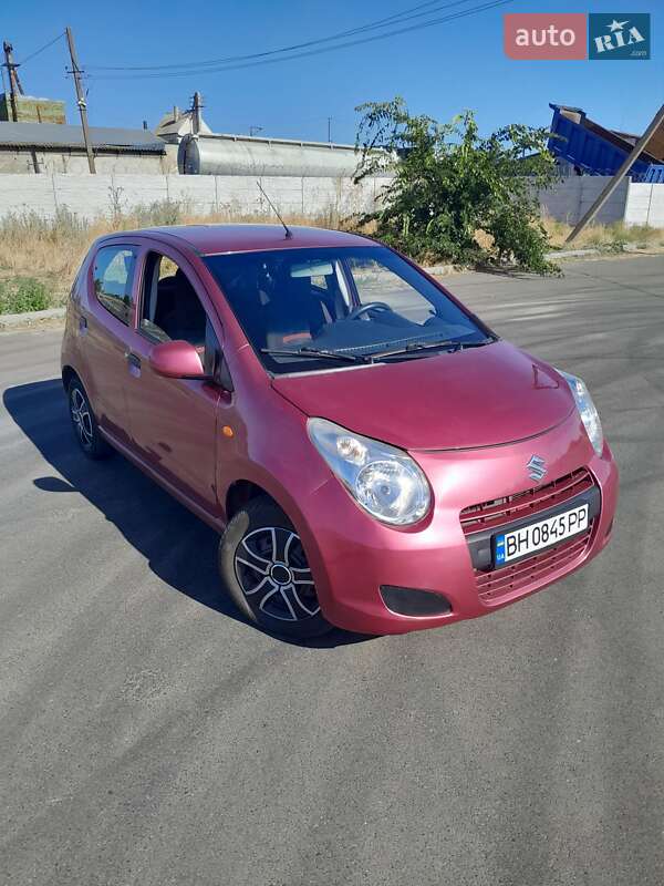 Хетчбек Suzuki Alto