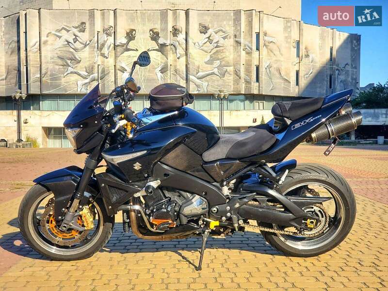 Suzuki B-King