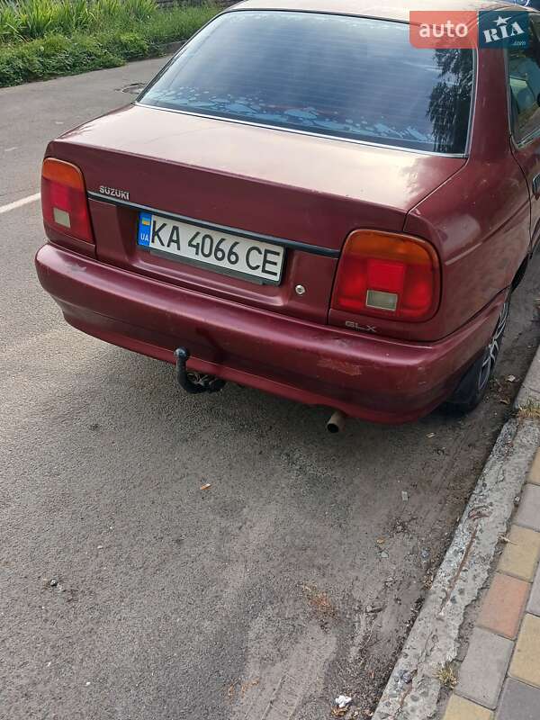 Седан Suzuki Baleno