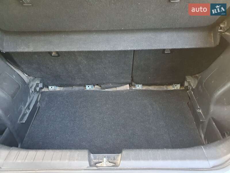 Хетчбек Suzuki Baleno