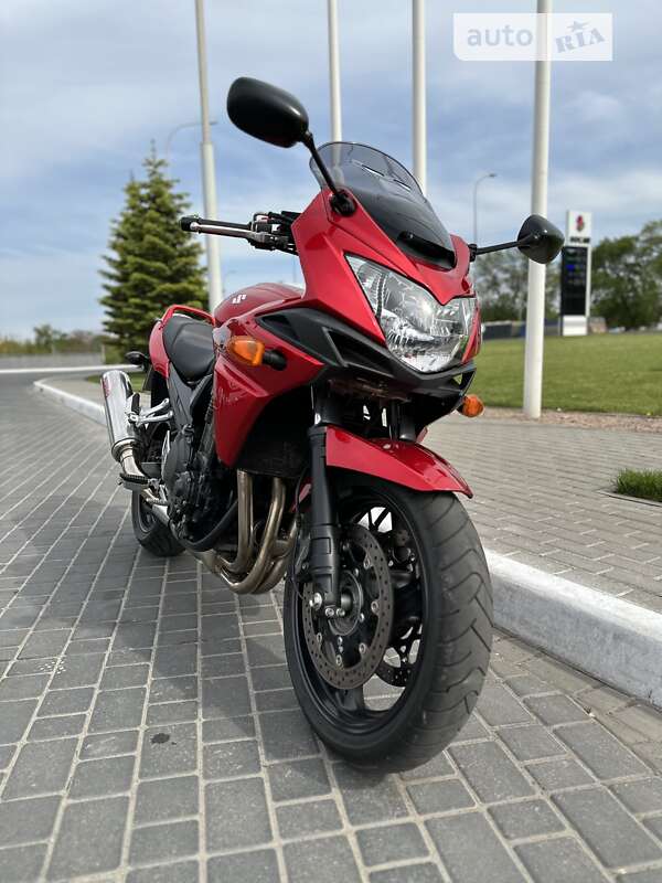 Мотоцикл Спорт-туризм Suzuki Bandit