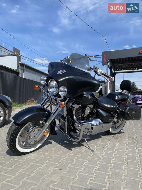 Мотоцикл Чоппер Suzuki Boulevard C90