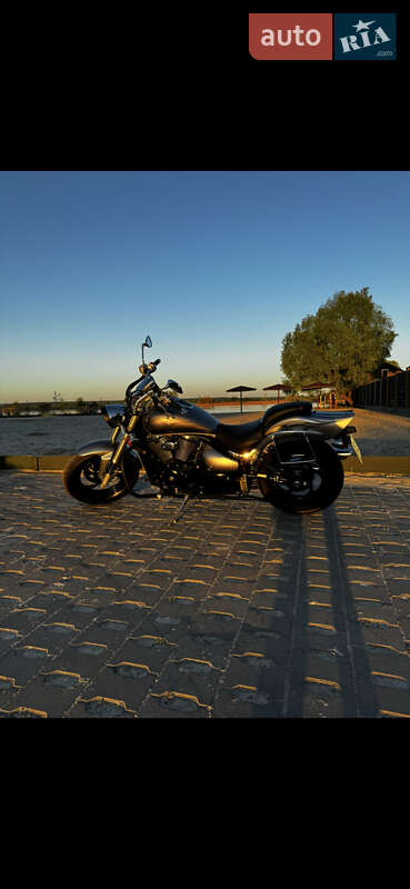 Мотоцикл Круізер Suzuki Boulevard M50