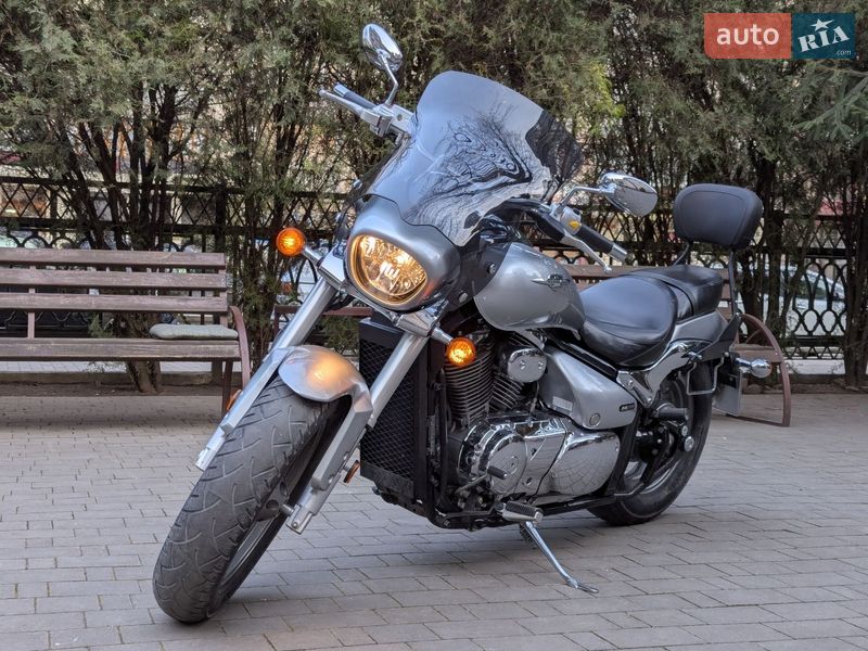 Мото Suzuki Boulevard M50