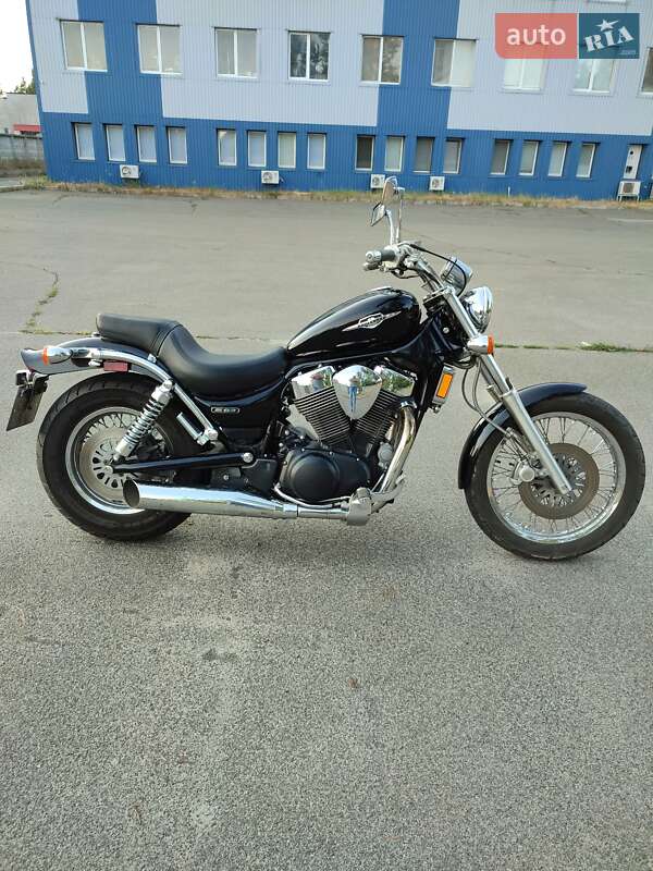 Мотоцикл Чоппер Suzuki Boulevard