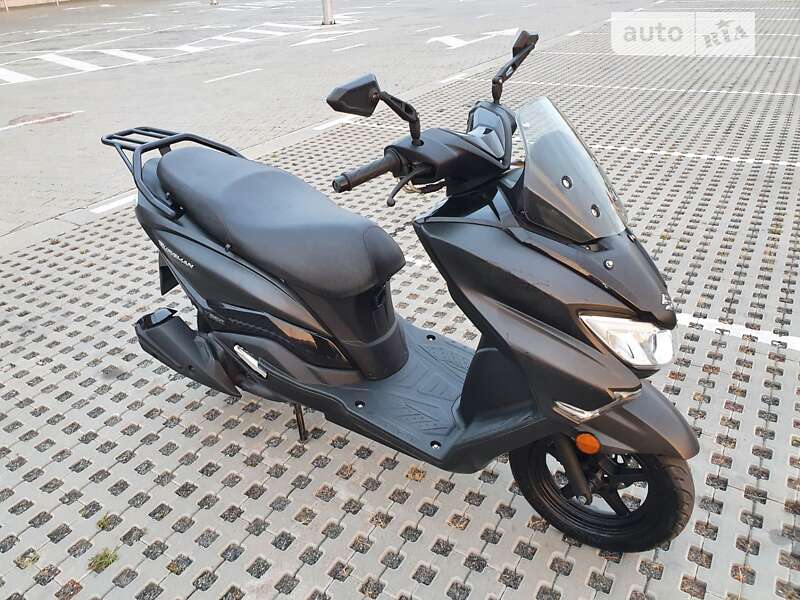 Мото Suzuki Burgman 125