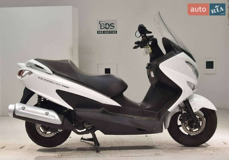 Suzuki Burgman 200
