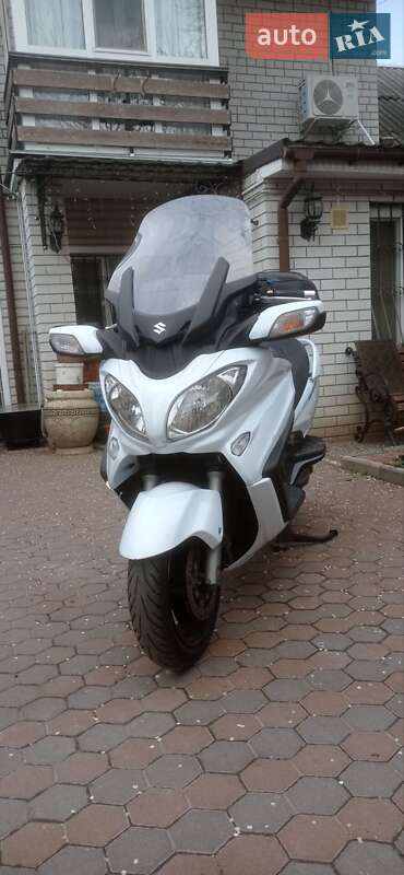 Мото Suzuki Burgman AN 650