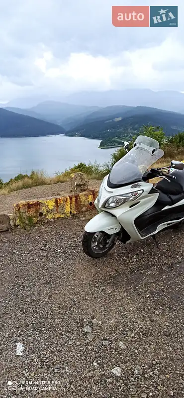 Suzuki Burgman 2008