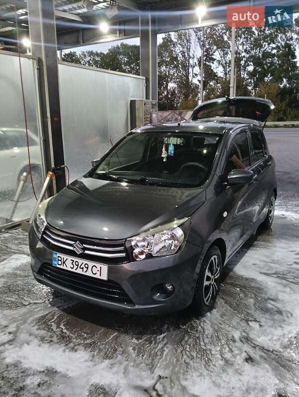 Хетчбек Suzuki Celerio