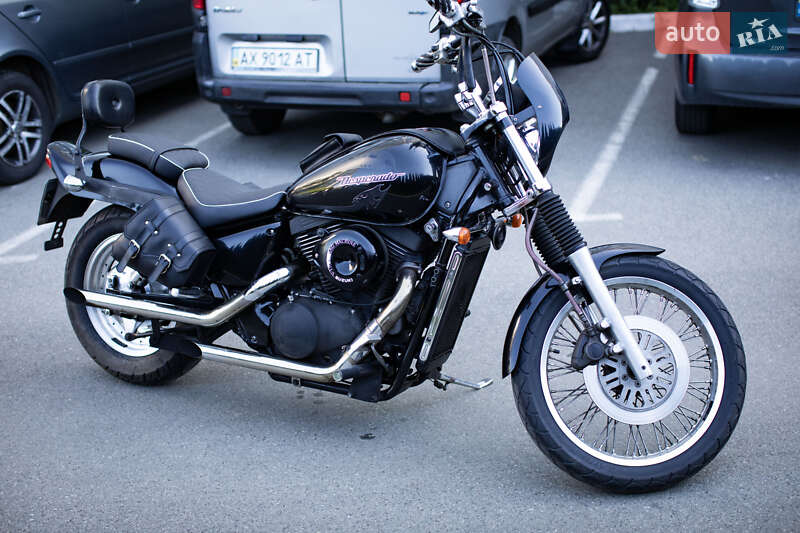 Мотоцикл Круизер Suzuki Desperado 400