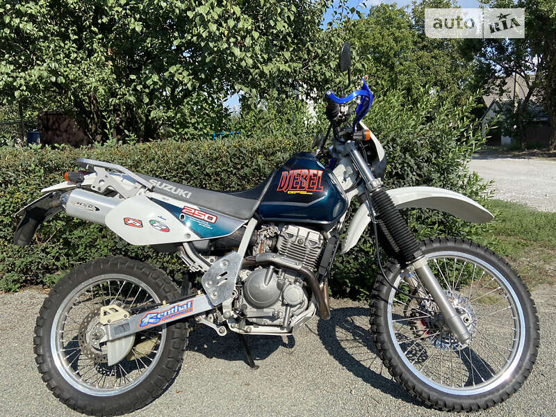 Мотоцикл Багатоцільовий (All-round) Suzuki Djebel 250