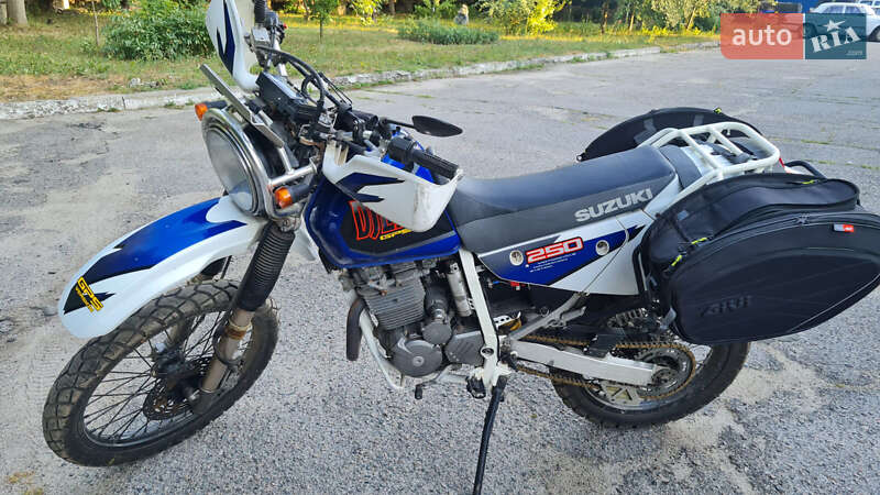 Мотоцикл Туризм Suzuki Djebel 250XC
