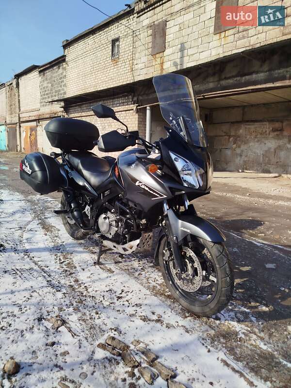 Мотоцикл Спорт-туризм Suzuki DL 650
