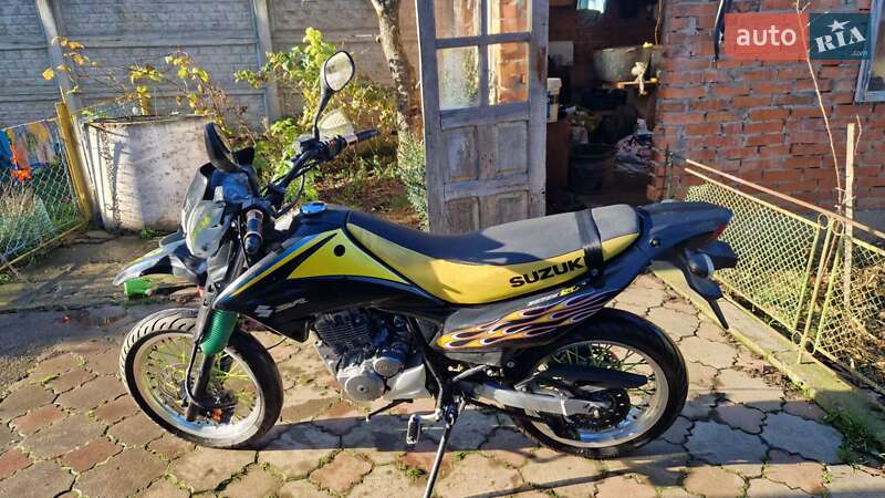 Мотоцикл Супермото (Motard) Suzuki DR 250