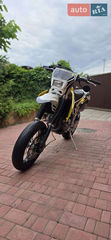 Мотоцикл Без обтікачів (Naked bike) Suzuki DR-Z 400SM