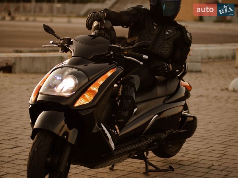 Мото Suzuki Gemma 250