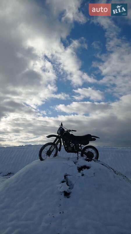 Мотоцикл Позашляховий (Enduro) Suzuki Gixxer 150