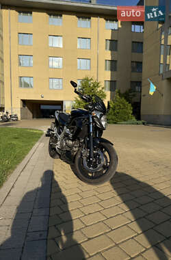 Suzuki Gladius 650 2009