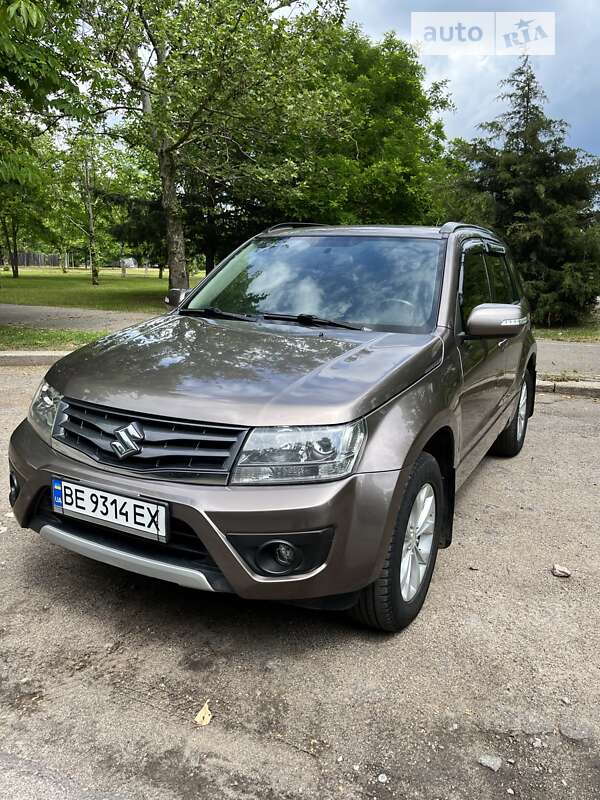 Седан Suzuki Grand Vitara