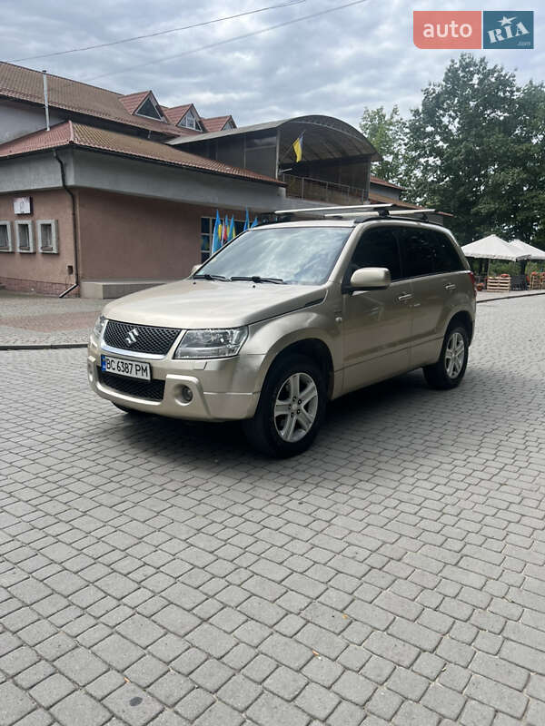 Легкові Suzuki Grand Vitara