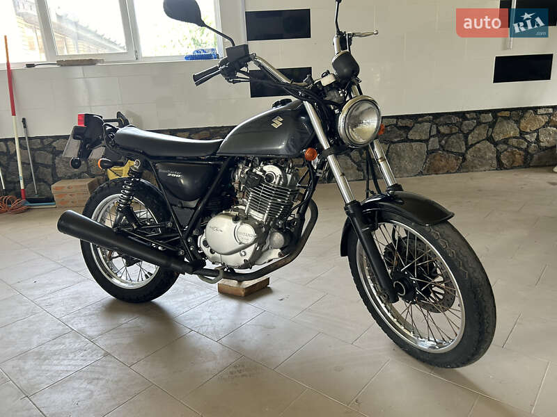 Мотоцикл Классик Suzuki GrassTracker 250
