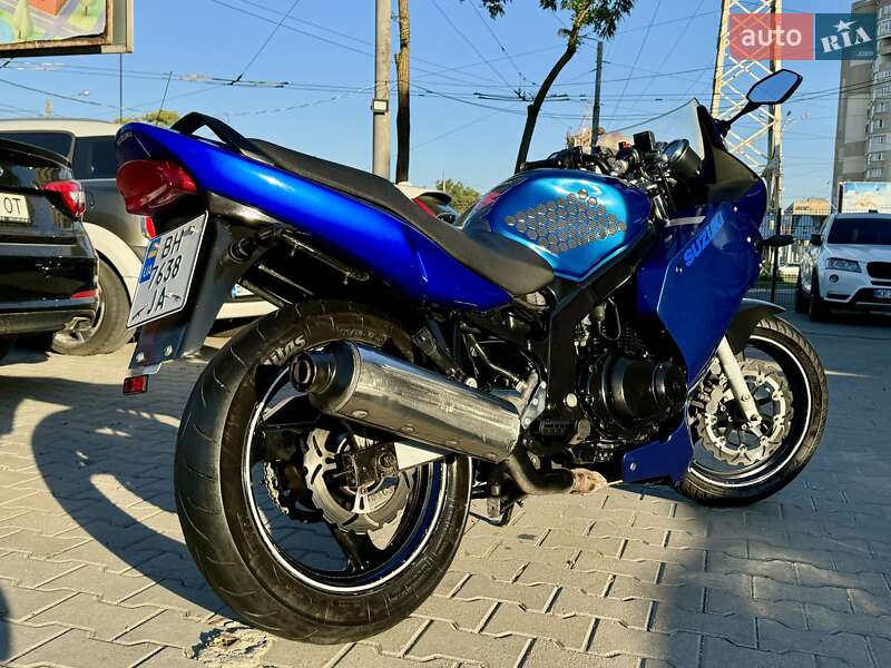 Спортбайк Suzuki GS 500