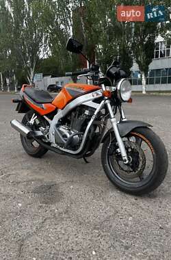Suzuki GS 500E  1998