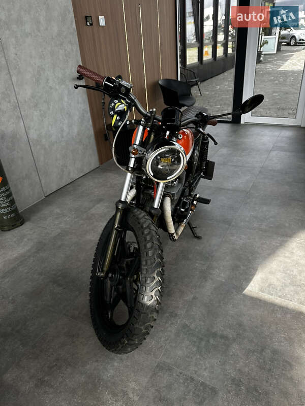 Мотоцикл Чоппер Suzuki GS 500E