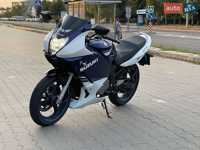 Мото Suzuki GS 500F